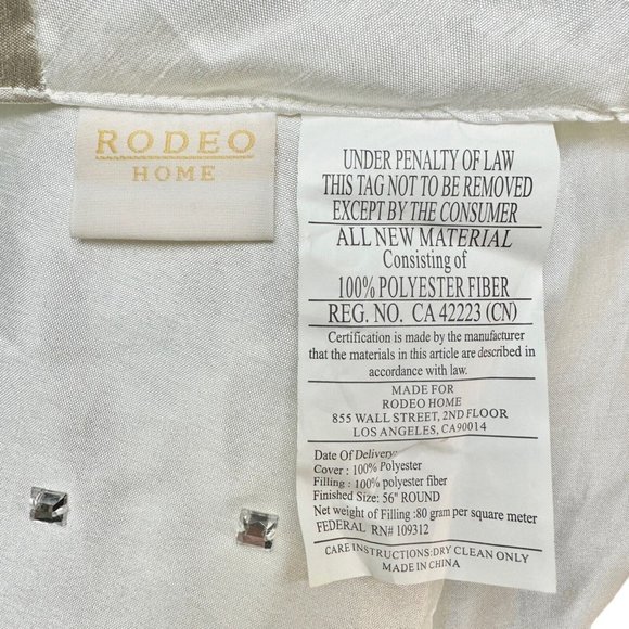 Rodeo Home Christmas Tree Skirt 56in Round Silver White Faux Gems Bling Accents - Picture 5 of 10